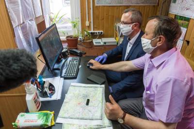 Владислав Шапша осмотрел технику, которую приобрели для лесопожарной службы в рамках нацпроекта «Экология»