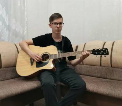 Песня как спасение. Ульяновский школьник создал рок-группу «Карма» и перепел «Би-2»