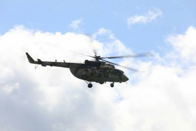 В небе над Новосибирском летали военные вертолёты