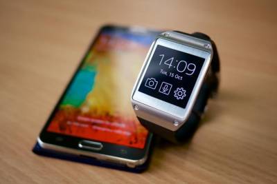 Смарт-часы Samsung Galaxy Watch 3 получили два экрана и функцию ЭКГ