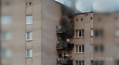 В Чебоксарах из горящего общежития эвакуировали людей
