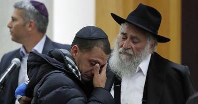 Жертвы теракта в синагоге Повей подали в суд на продавца оружия - ofigenno.com - США - шт. Калифорния - county San Diego