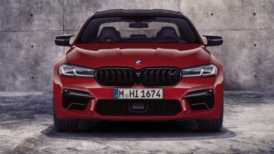 BMW выпустила обновленный седан M5
