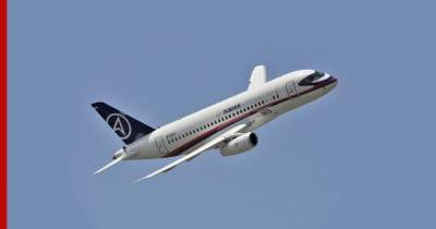 В Перми сообщили об аварийной посадке пассажирского самолета SSJ100
