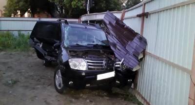 В Саранске ночью встретились два автомобиля, пострадали 2 человека