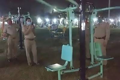 В Индии полицейские сняли на видео движение спортивного тренажёра «с призраком»
