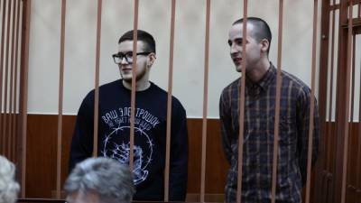 Для обвиняемых по делу "Сети" в Петербурге запросили 6 и 9 лет