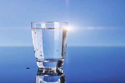 Учёные рассказали о пользе употребления стакана воды натощак для организма
