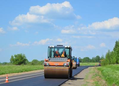 Смоленскавтодор продолжает ремонт дороги в Вяземском районе