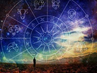 Астрологи назвали три знака зодиака, которым скоро сильно повезет с деньгами