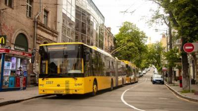 Правила проезда в транспорте изменились: появился важный документ МОЗ, который коснется каждого в Украине