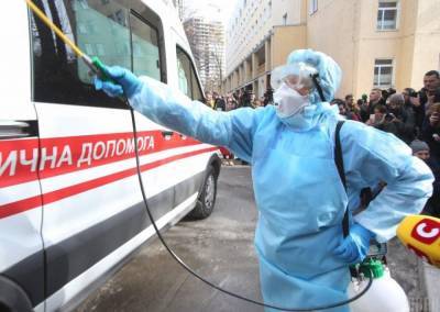 В Киеве массовая вспышка COVID-19 в интернате для девушек: почти сотня больных