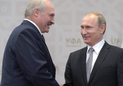 Александр Лукашенко принял приглашение приехать в Москву на парад Победы