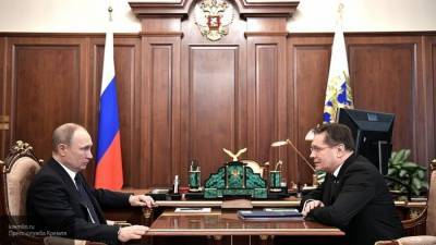 Путин обсудил проект освоения Северного морского пути с главой "Росатома"