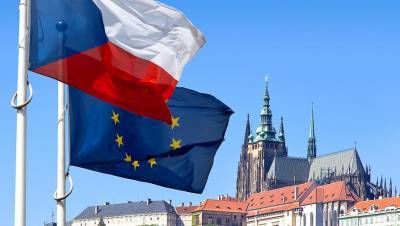 Высланным из РФ чешским дипломатам пришлось отправиться в Чехию на автомобилях
