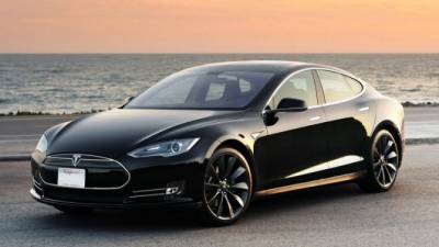 Электромобиль Tesla показал рекордный пробег