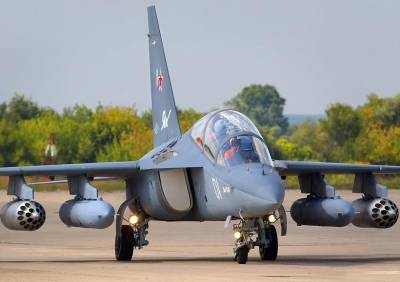 Подготовка лётчиков на Як-130 позволяет им легко осваивать истребители пятого поколения