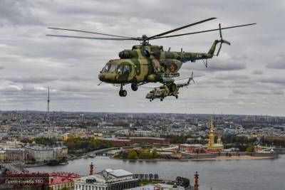 Около 30 самолетов и вертолетов пролетят над Петербургом во время парада Победы