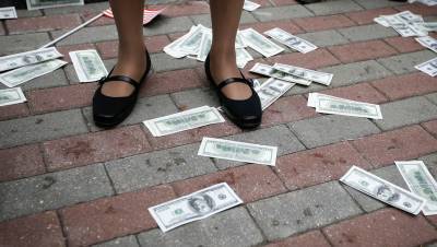 Стивен Роуч - Американский экономист предрек скорый крах доллара - gazeta.ru - Китай - США