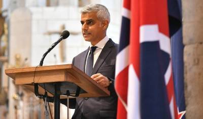 Мэр Лондона добровольно урезал себе зарплату из-за коронавируса