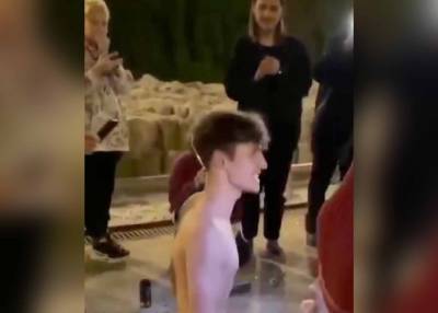 В Москве арестовали пару за секс в общественном месте