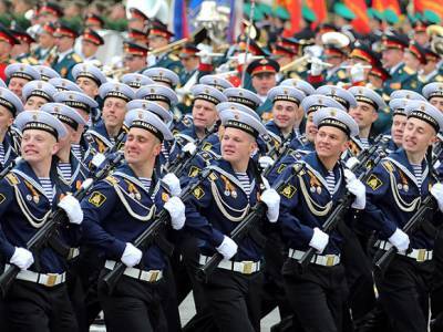 В российских городах отрепетировали парад Победы, Москва стоит в 9-балльных пробках