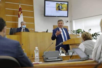 Губернатор Олег Кувшинников представил в областной думе программу постпандемического развития Вологодчины