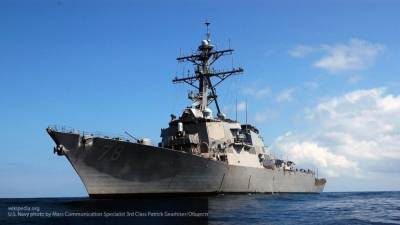 Российские военные контролируют действия эсминца ВМС США в акватории Черного моря