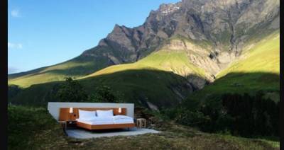 В Швейцарии открыли первый в мире отель, у которого нет ни стен, ни крыши (фото)