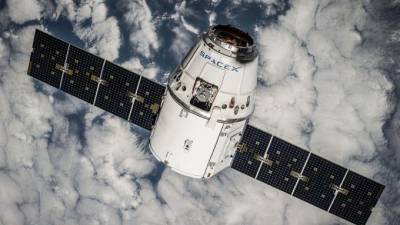 SpaceX собралась запускать ракеты к Марсу с плавучей платформы
