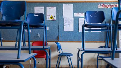 Неразбериха в школах Израиля: никто не знает, когда закончится учебный год