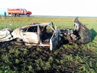 В Омутинском районе вылетел с трассы и сгорел BMW, водитель погиб