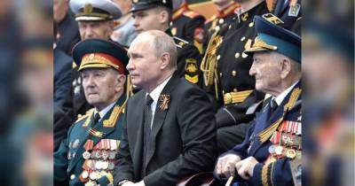 Ветеранов отправили на самоизоляцию перед встречей с Путиным на параде в Москве, — Bloomberg