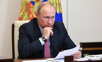 Дневник: Путин защищает себя от коронавируса «дезинфекционным туннелем»