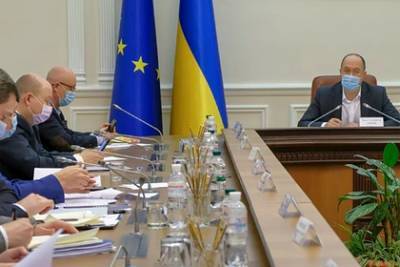 Правительство Украины оказалось под угрозой отставки