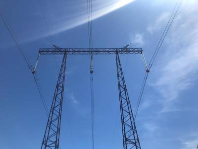 Энергетики «Россетей» отремонтировали 841 км линий электропередачи с начала года