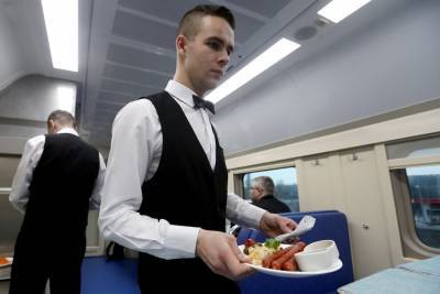 В РЖД сообщили о возобновлении работы вагонов-ресторанов