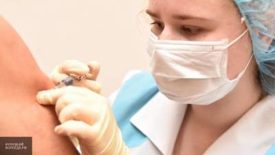 Минобороны РФ: опытную вакцину против COVID-19 ввели первой группе добровольцев