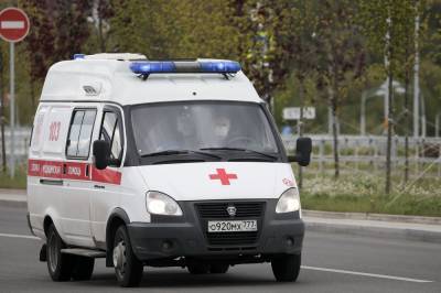 Иномарка сбила шестерых человек на юго-востоке Санкт-Петербурга