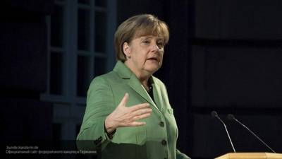 Меркель назвала пандемию COVID-19 самым серьезным историческим вызовом Евросоюзу