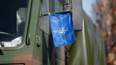 Песков отметил отказ НАТО размещать ракеты наземного базирования в Европе