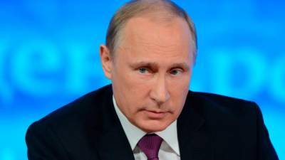 Путин рассказал о звонящих в Кремль внуках