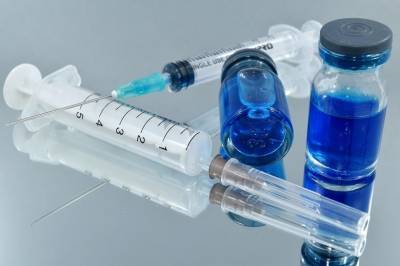 Минобороны РФ об испытании вакцины от COVID-19: «Добровольцы не жалуются на здоровье»