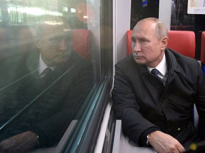 Путин рассказал о дозванивающихся ему в Кремль внуках