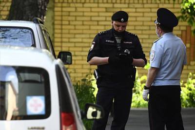 Стало известно о четырех погибших после стрельбы в жилом доме в Москве