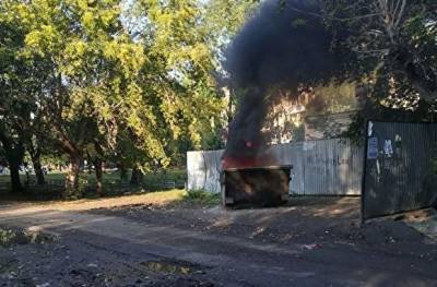 В Челябинске в загоревшемся мусорном баке нашли труп мужчины
