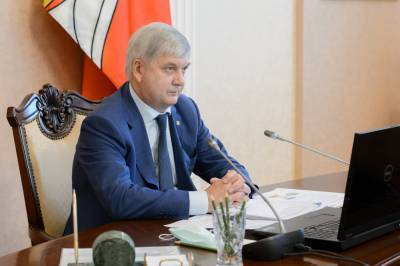 Власти Воронежской области намерены увеличить среднюю зарплату бюджетникам