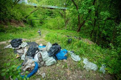 В Смоленске Рачевский овраг очистили от 15 тонн мусора
