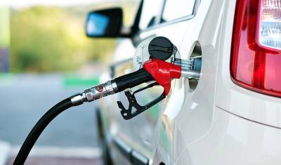 Цена бензина Аи-95 вновь достигла рекордной отметки на бирже