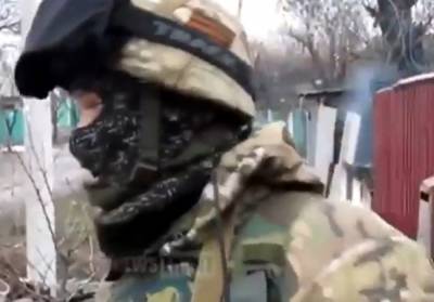 "Укропы, привет!": боевики ради забавы обстреляли многоэтажку на Донбассе, кадры